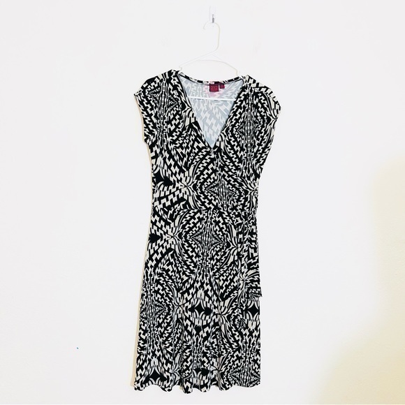 212 Collection Faux Wrap V-Neck Sleeveless Casual Dress Size Small Black/Tan - Picture 1 of 7